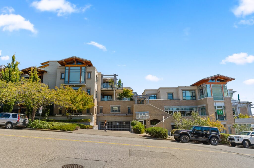 #201 – 550 17th Street